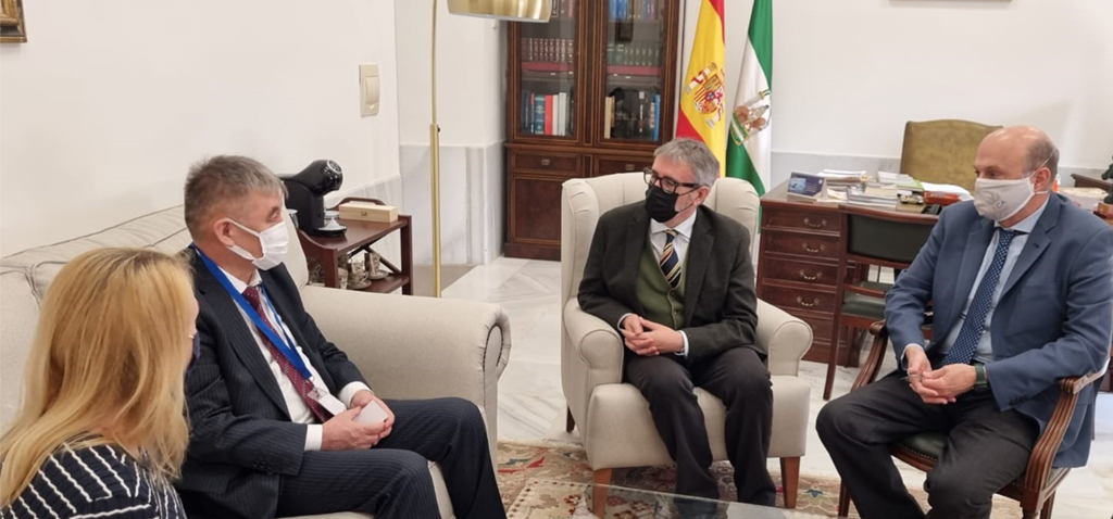 La UCA y la OSH de Kirguistán inaugurarán próximamente un centro conjunto de español